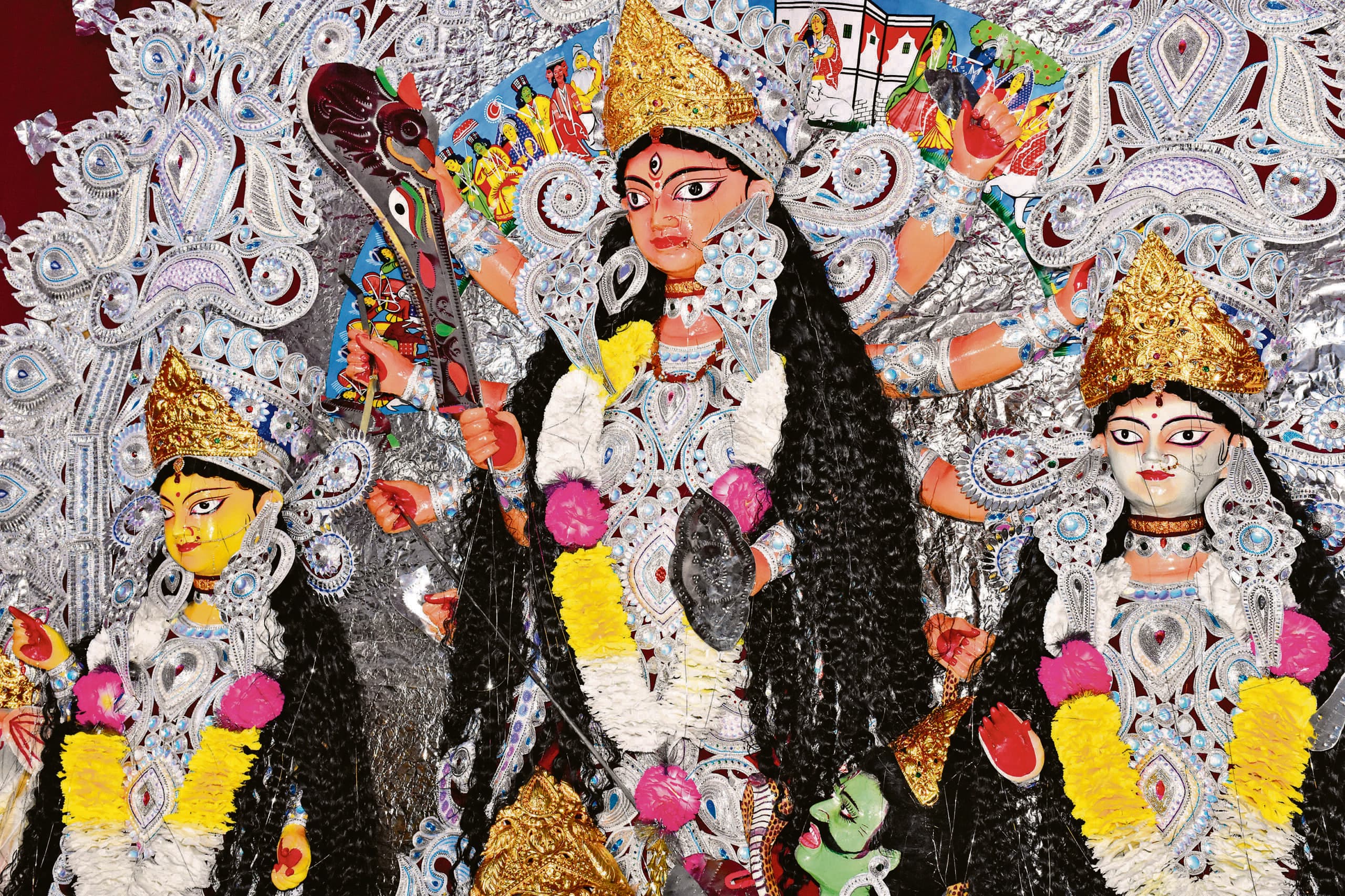 Dhanbad News: कोयलांचल की पूजा में बंगाल की झलक, बंगाली पद्धति से होती है मां की स्तुति