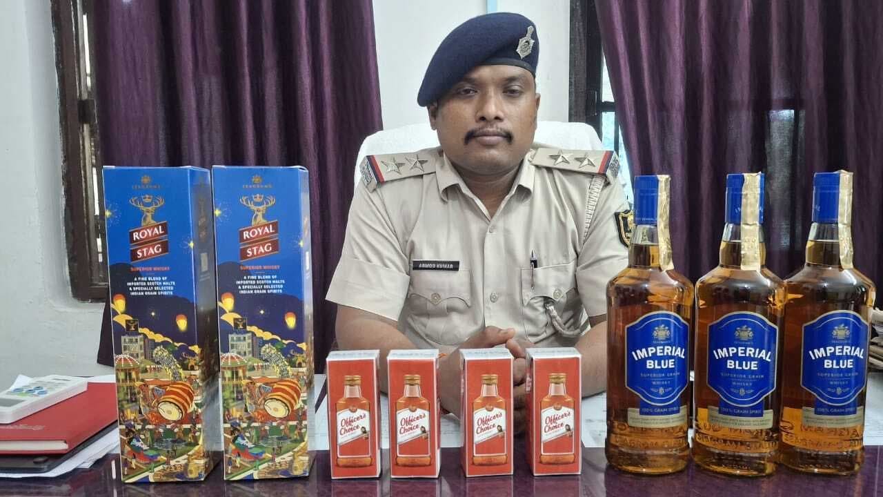 235 लीटर विदेशी शराब बरामद