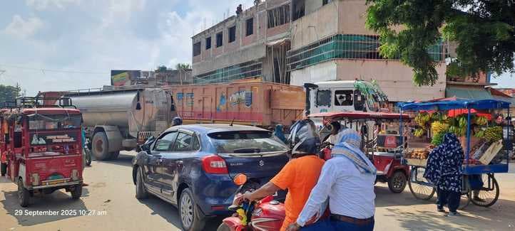 गोड्डा में नो-एंट्री नियम का सख्ती से पालन न होने से जाम और दुर्घटनाओं का खतरा बढ़ा