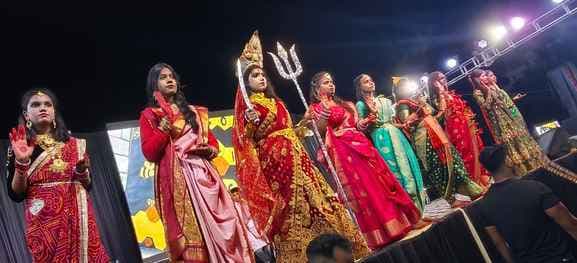 धूमधाम से आयोजित हुआ डांडिया एवं गरबा की सांस्कृतिक संध्या