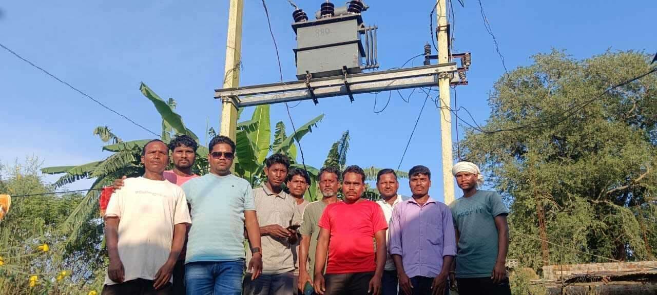 सिरका गांव में छह माह बाद लगा ट्रांसफॉर्मर