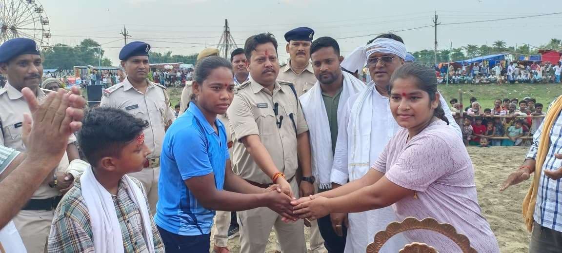 कुश्ती प्रतियोगिता का हुआ आयोजन