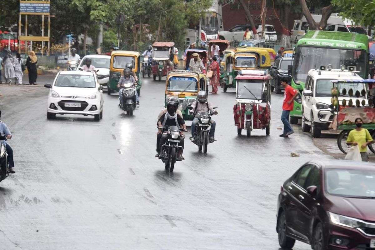Aaj Bihar Ka Mausam: बिहार में आज कैसा रहेगा मौसम का मिजाज? जानिए कब तक होगी मानसून की विदाई