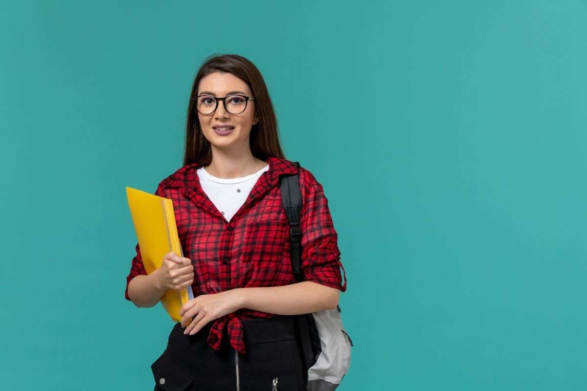 अब नहीं रुकेगी पढ़ाई, हर साल 30000 स्काॅलरशिप पाने के लिए फटाफट कर दें अप्लाई, देखें Details