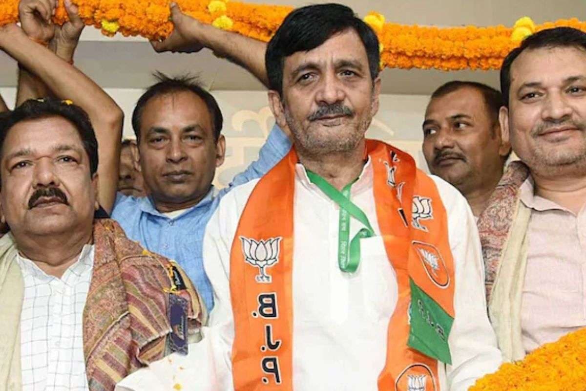 Bihar Elections 2025: बिहार के इस बाहुबली नेता के पास कानून की डिग्री, अपराध और राजनीति में बड़ा नाम, अब बेटे को दी जिम्मेदारी