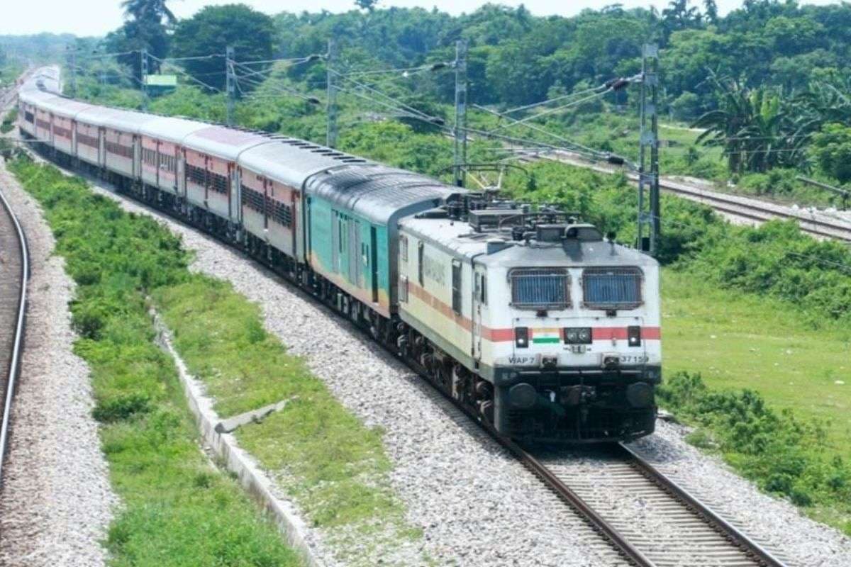 Bihar Train News: किउल-जसीडीह रूट पर कल से इस तारीख तक रद्द रहेंगी ट्रेनें, कई हुए डायवर्ट