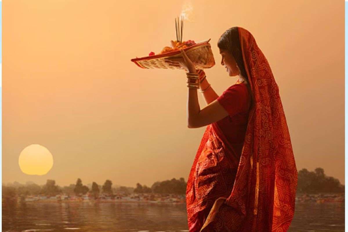Happy Chhath 2025 Sandhya Arghya Wishes: छठ मइया की जय हो … छठ महापर्व के सांध्य अर्घ्य पर अपनों को भेजें ये बधाई