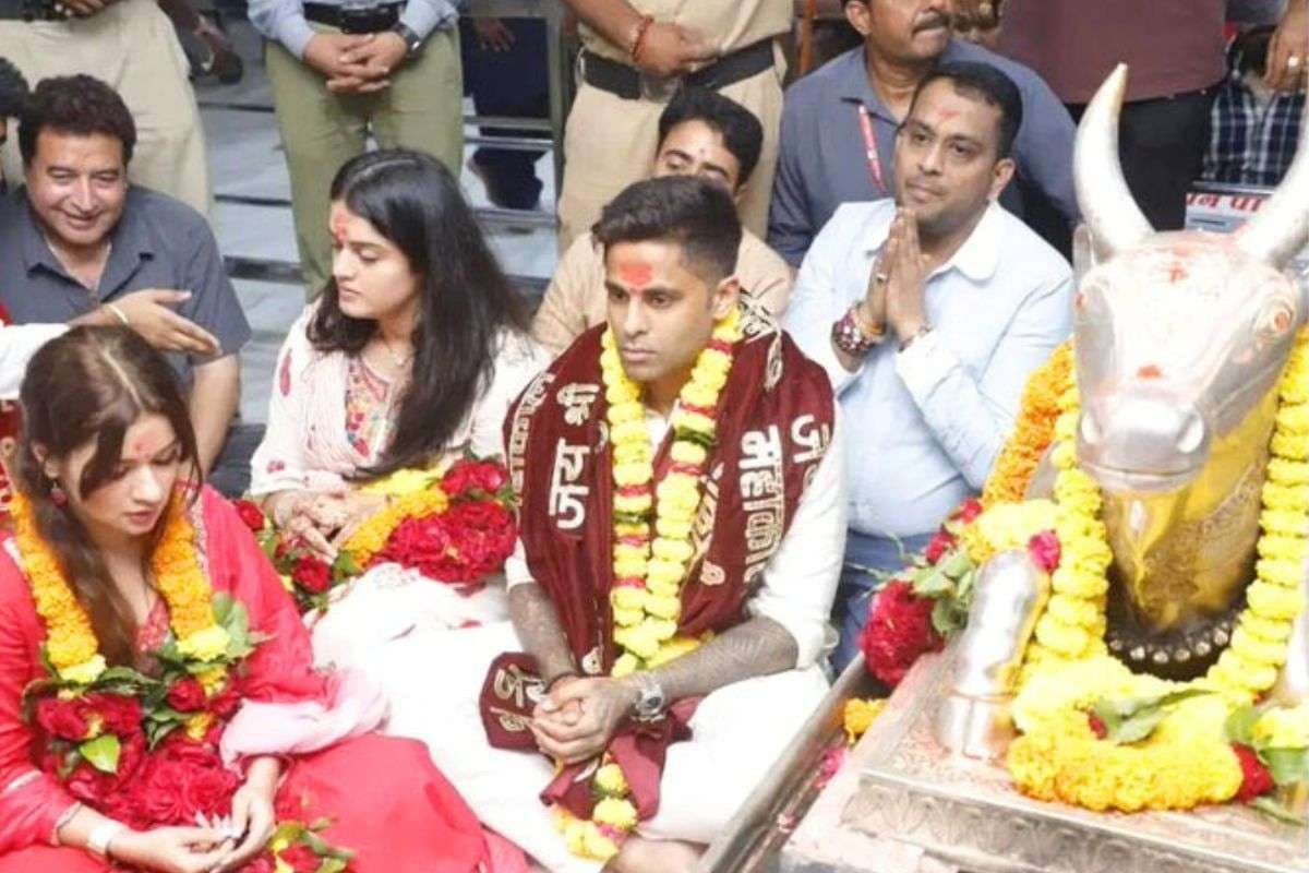 महाकाल की नगरी में सूर्यकुमार यादव, एशिया कप की जीत के बाद पत्नी संग की पूजा-अर्चना