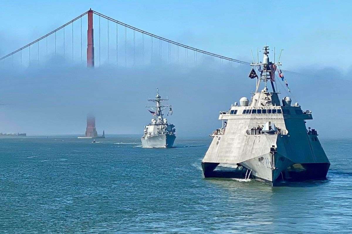 1971 के बाद पहली बार बांग्लादेश पहुंचा अमेरिकी जंगी जहाज, 2025 में क्या है USA का दांव?