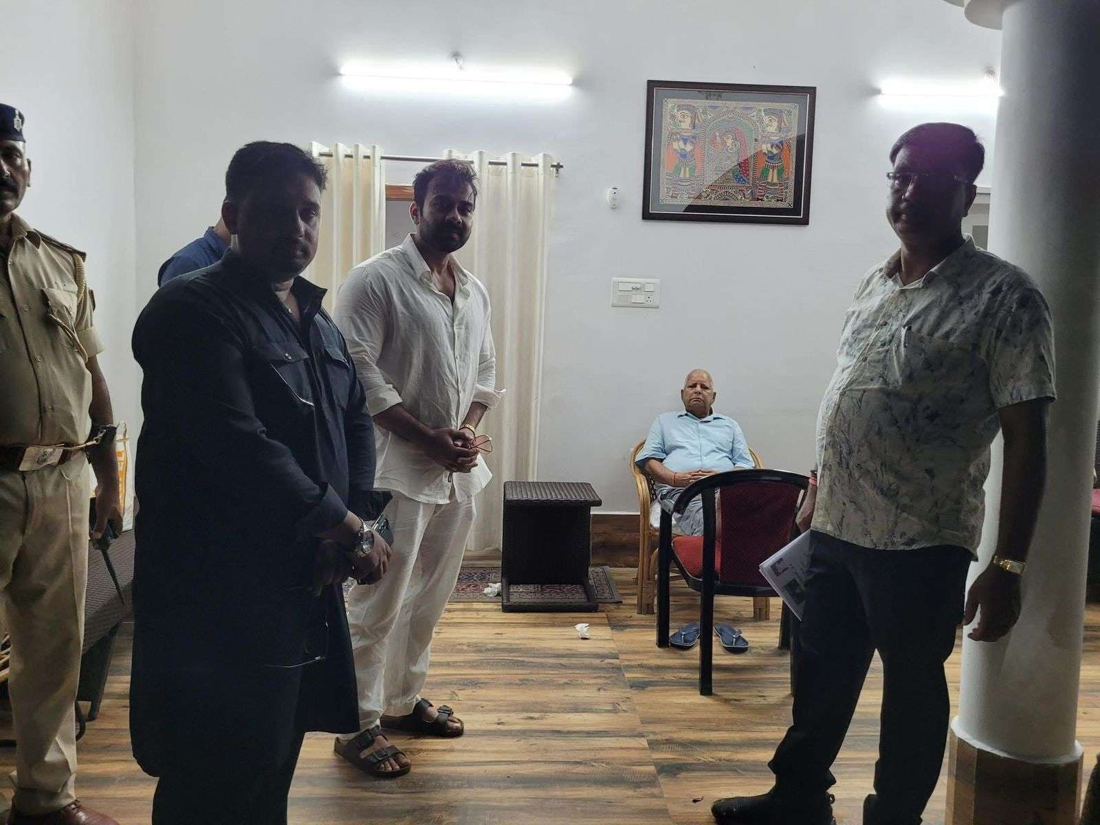 Bihar Elections 2025 दानिश इकबाल ने लालू यादव के सामने पेश की दावेदारी, RJD चीफ ने दी बधाई