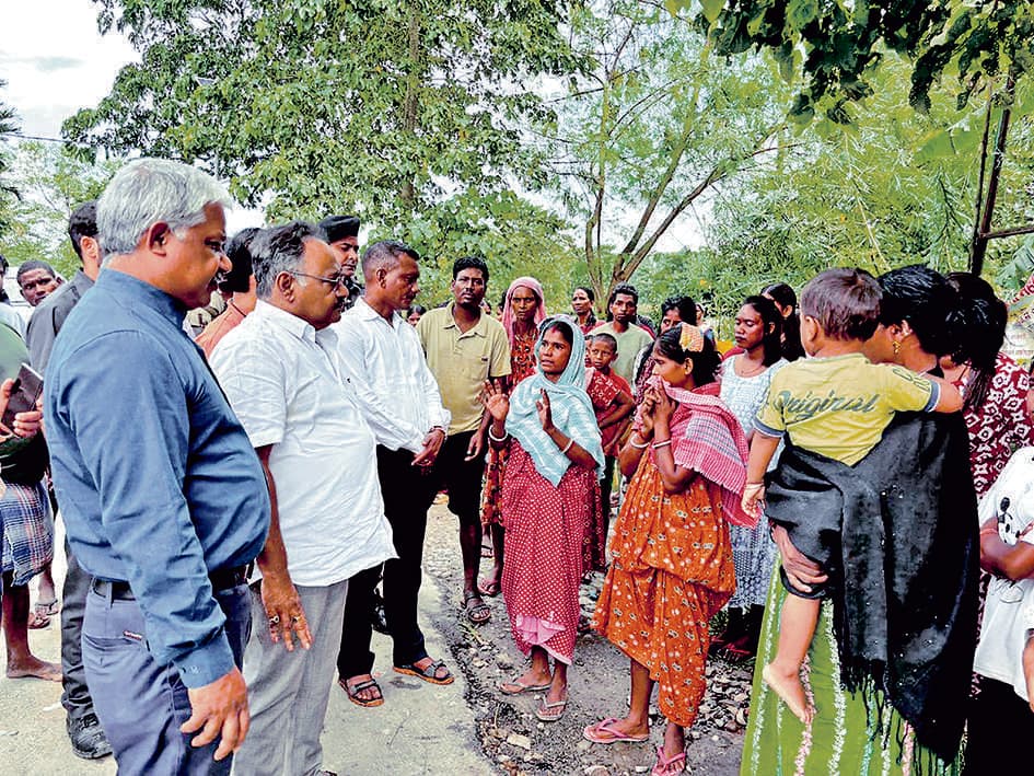 प्रदेश भाजपा अध्यक्ष ने किया बाढ़ प्रभावित इलाकों का दौरा