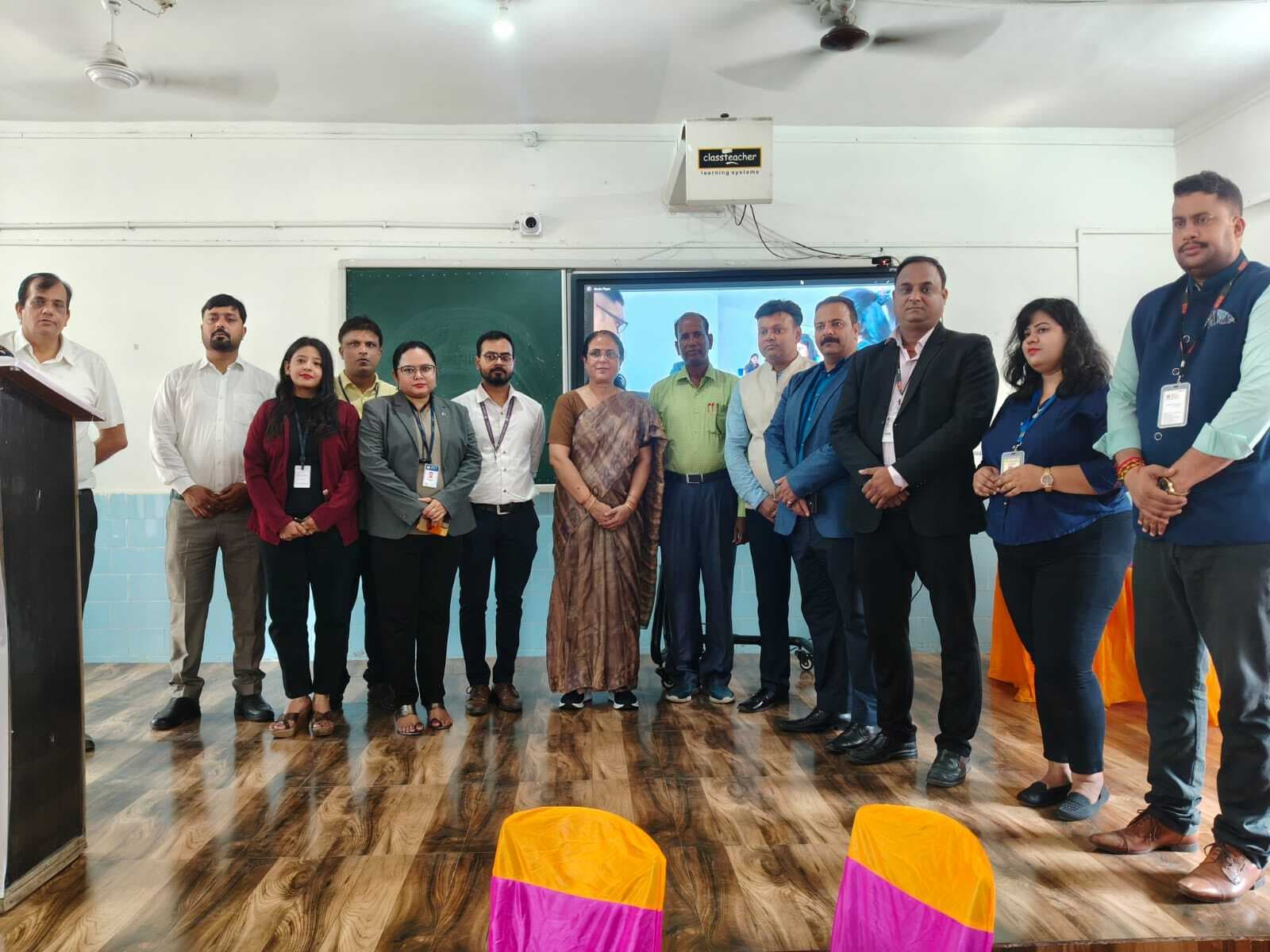 Bokaro News : डीएवी पब्लिक स्कूल स्वांग में कैरियर काउंसलिंग का आयोजन