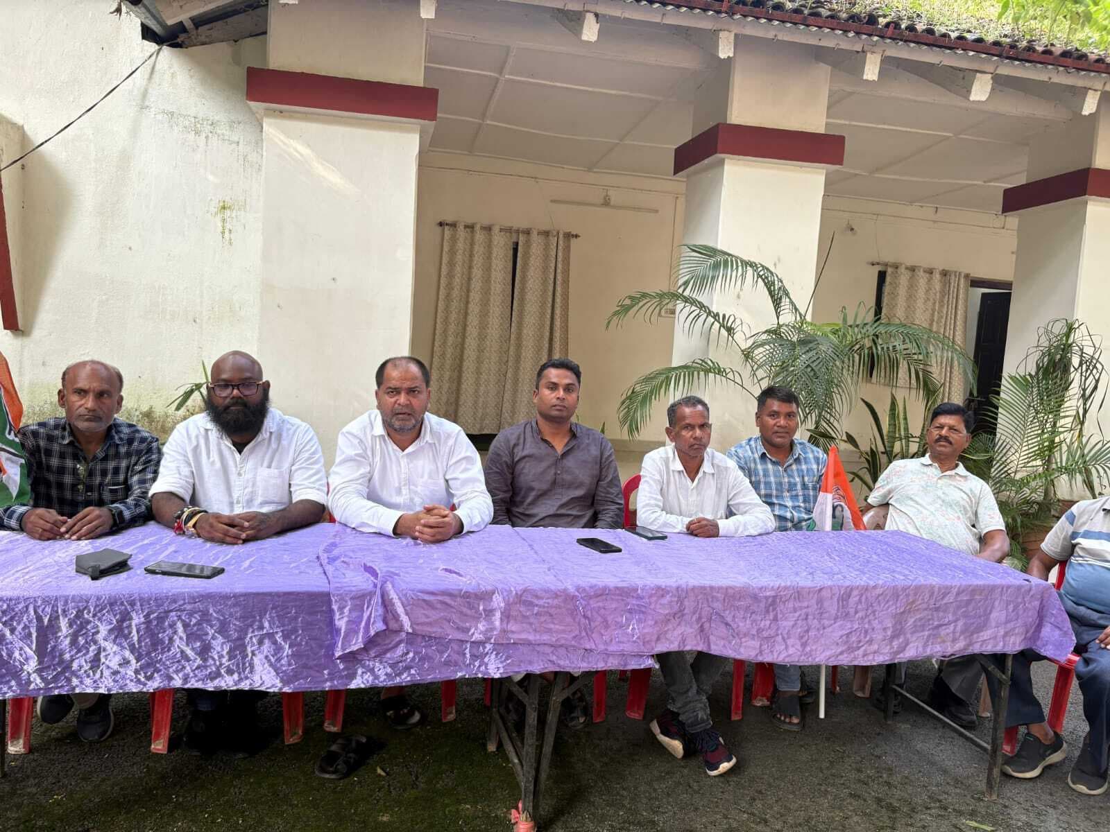 रवि मिश्र को दोबारा जिलाध्यक्ष बनाने के विरोध में उतरे कांग्रेस के कार्यकर्ता