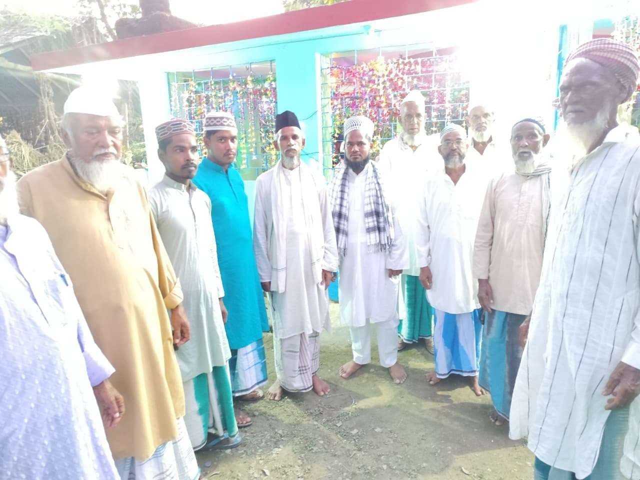 शेखपुरा उर्स में अकीदतमंदों ने चादरपोशी कर मांगी दुआ