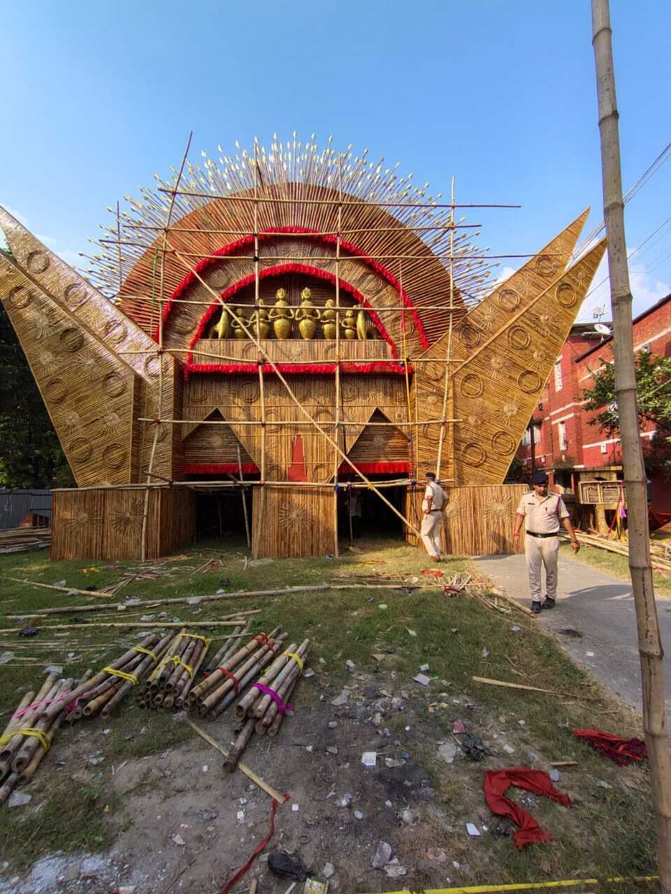 अग्निशमन पदाधिकारी ने काली पूजा पंडाल का किया निरीक्षण