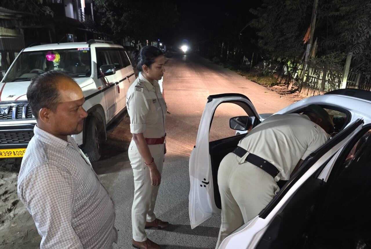 सालमारी पुलिस ने चलाया वाहन जांच अभियान