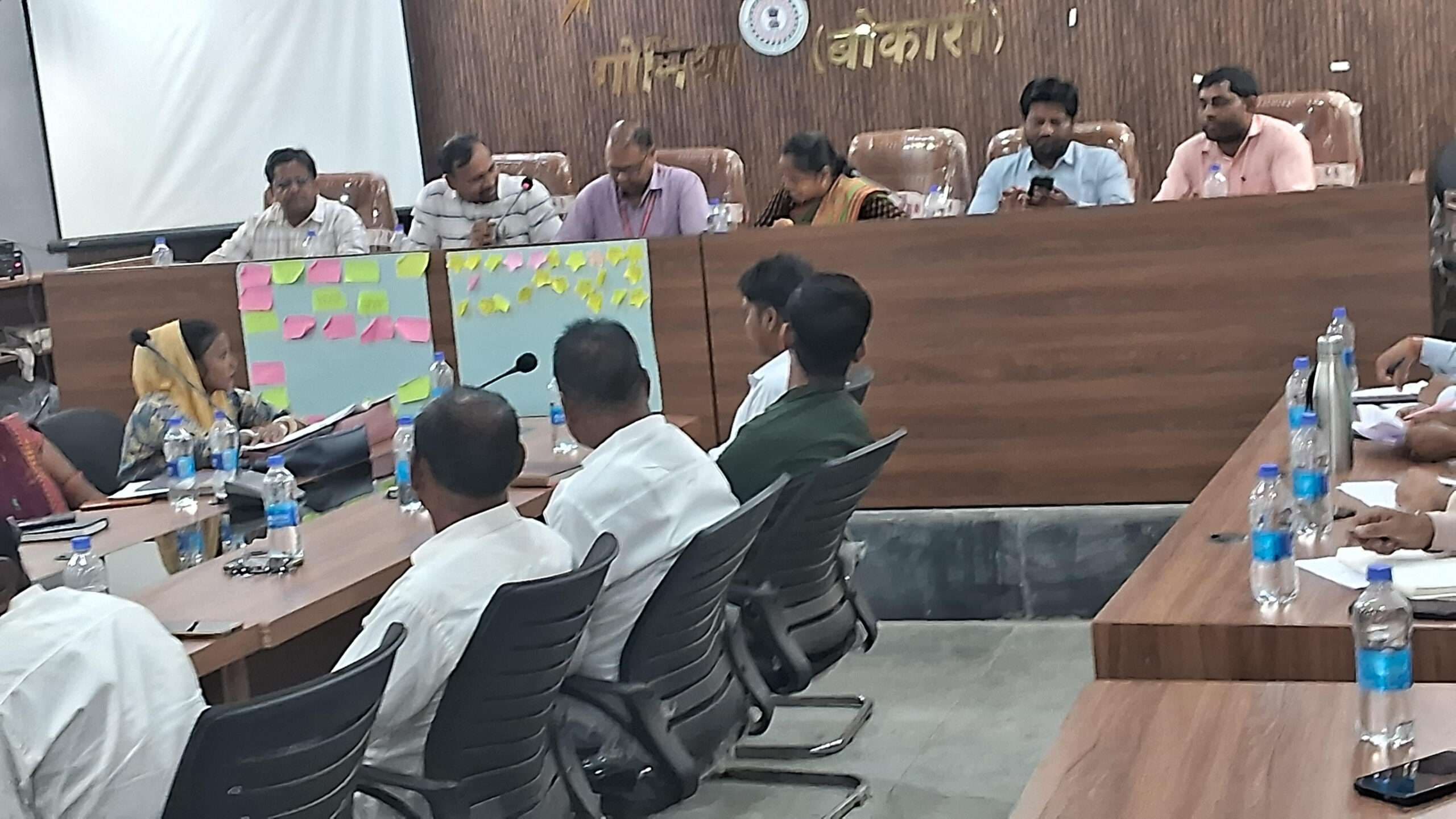 Bokaro News : गोमिया : पंचायत समिति की बैठक में उठे कई मामले