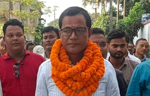 पांचवे दिन चार प्रत्याशियों ने किया नामांकन, 15 ने कटाया एनआर