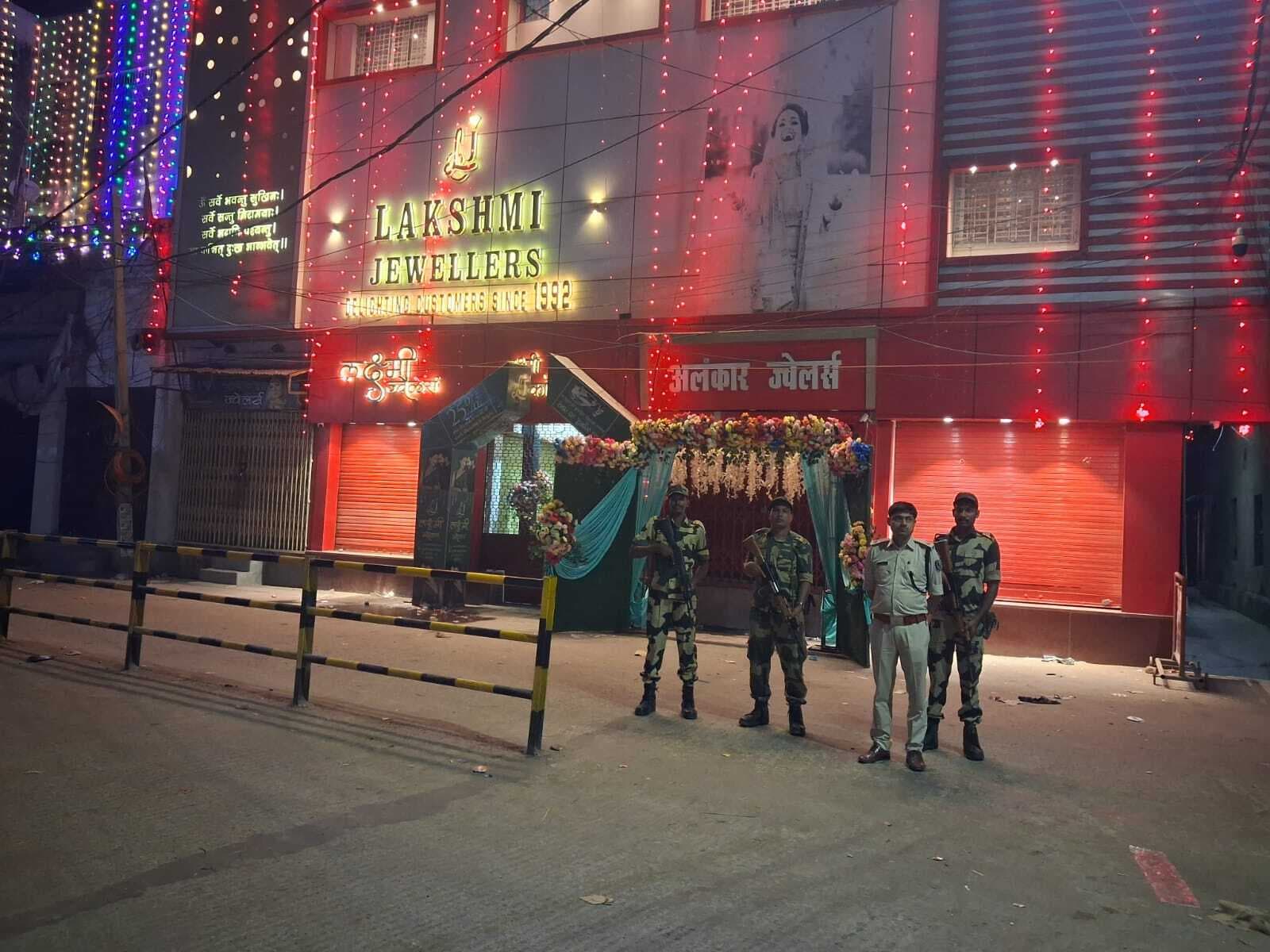 चुनावी माहौल को ले त्योहारों में बढ़ी सुरक्षा व्यवस्था