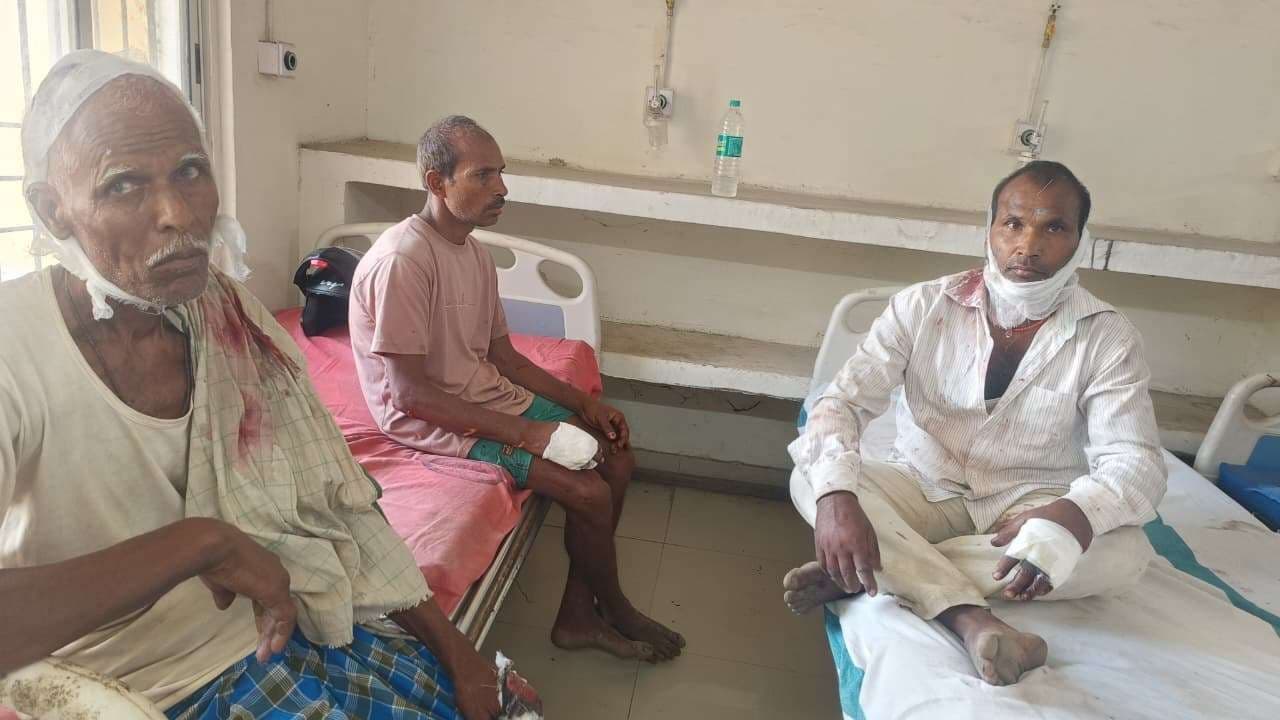 दुम्मा गांव में दो गुट के बीच आपसी विवाद में मारपीट, एक दर्जन से अधिक घायल