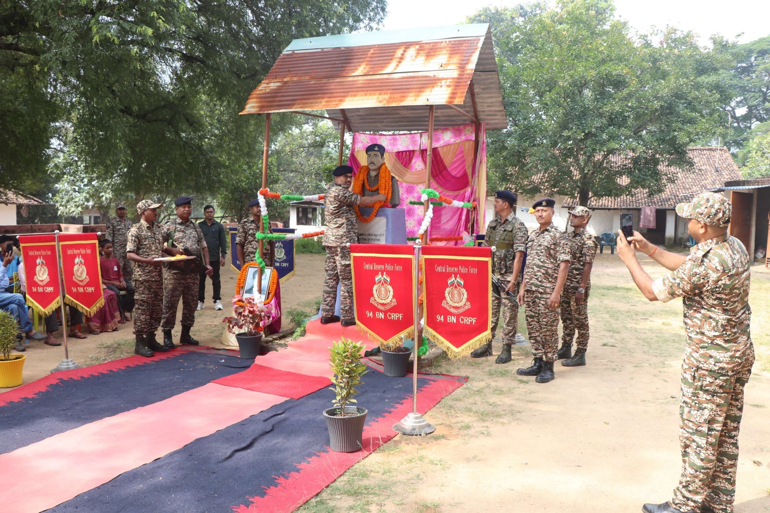 शहीद ईमानुल तोपनो को दी गयी श्रद्धांजलि