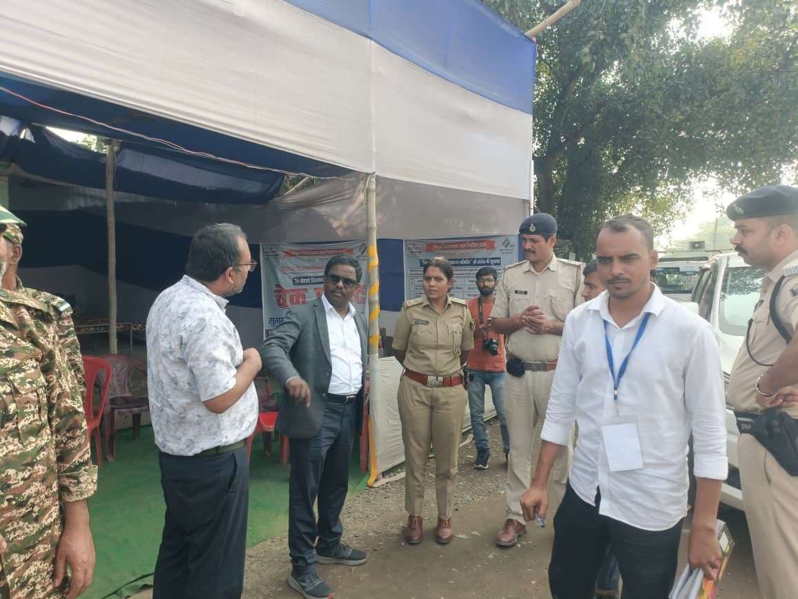 आब्जर्वर ने किया निरीक्षण