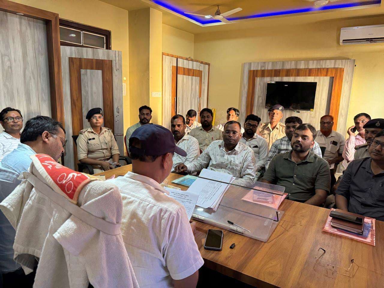 बीडीओ ने सेक्टर पदाधिकारियों के साथ की बैठक्