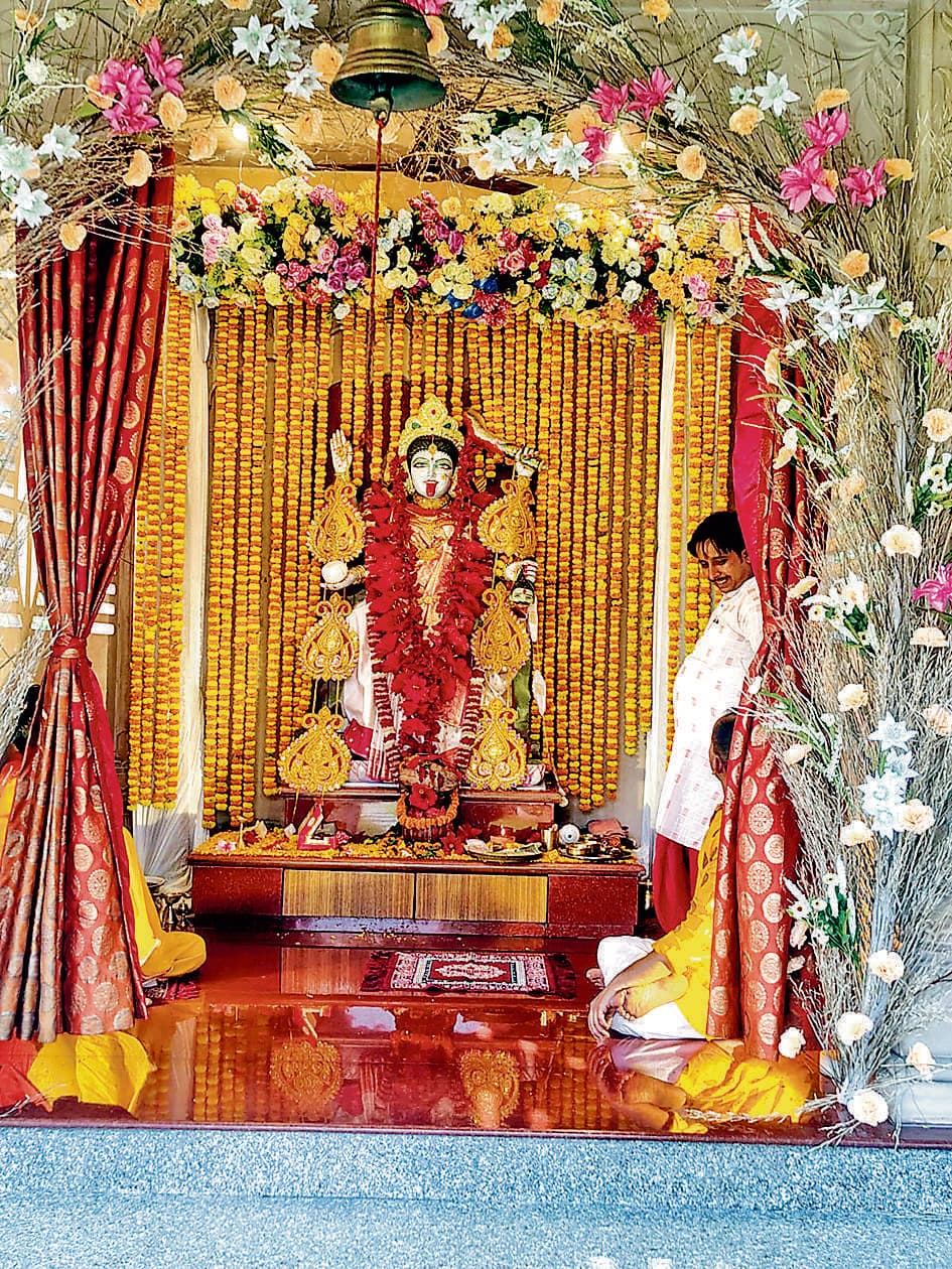 मां काली महाभोग की सारडा परिवार की प्रथा, दिवाली मिलन में जुटे सैकड़ों