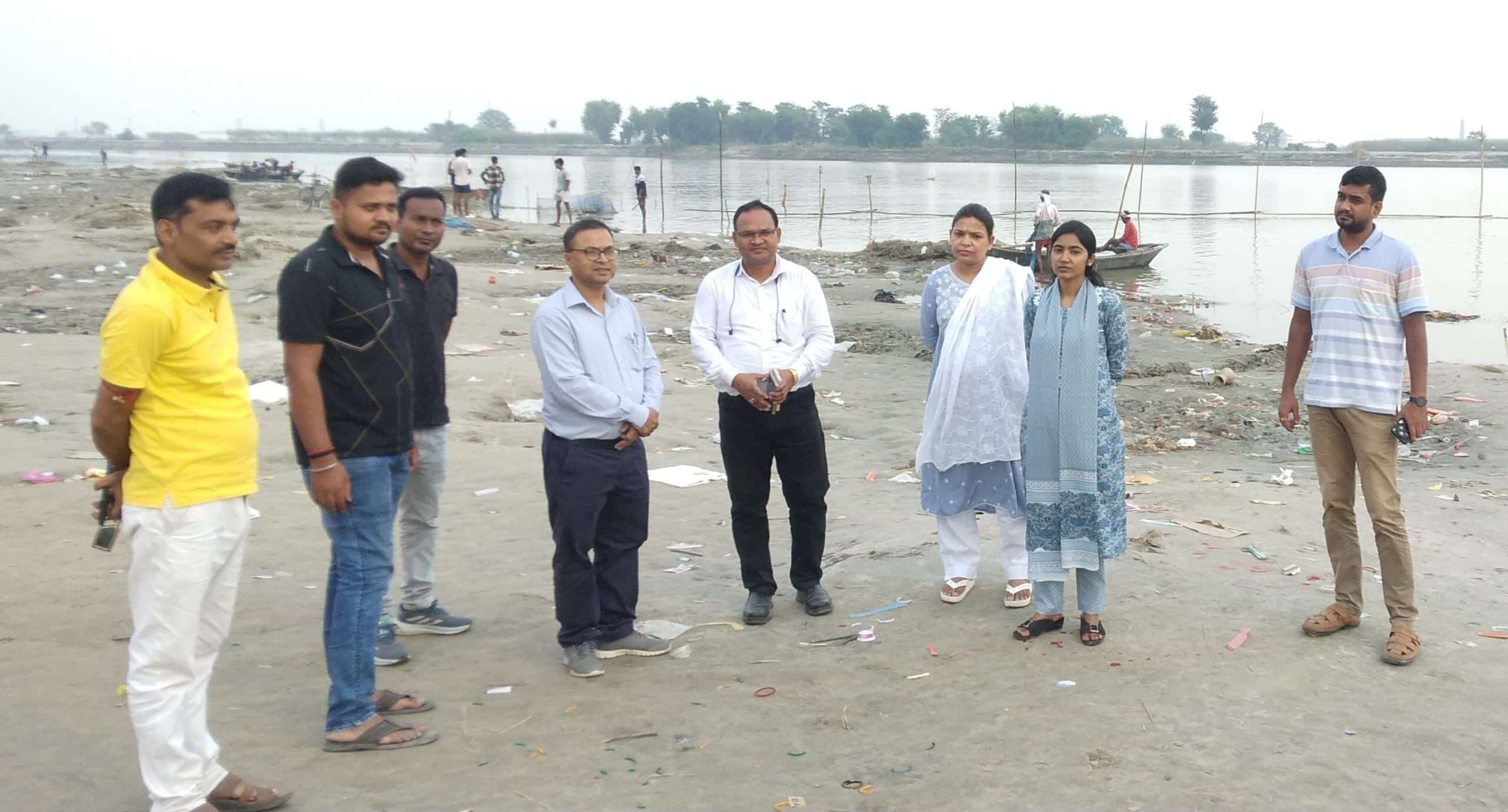 एडीएम ने गंगा घाट का किया निरीक्षण
