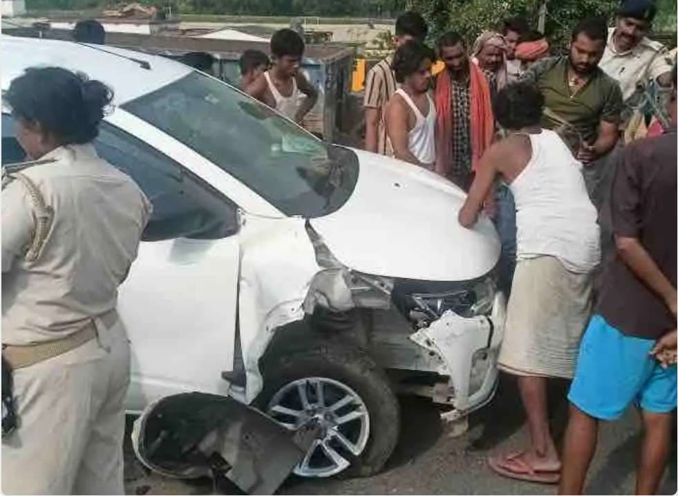 एनएच 81 पर कार सवार ने बाइक सवार को मारी टक्कर, दो घायल