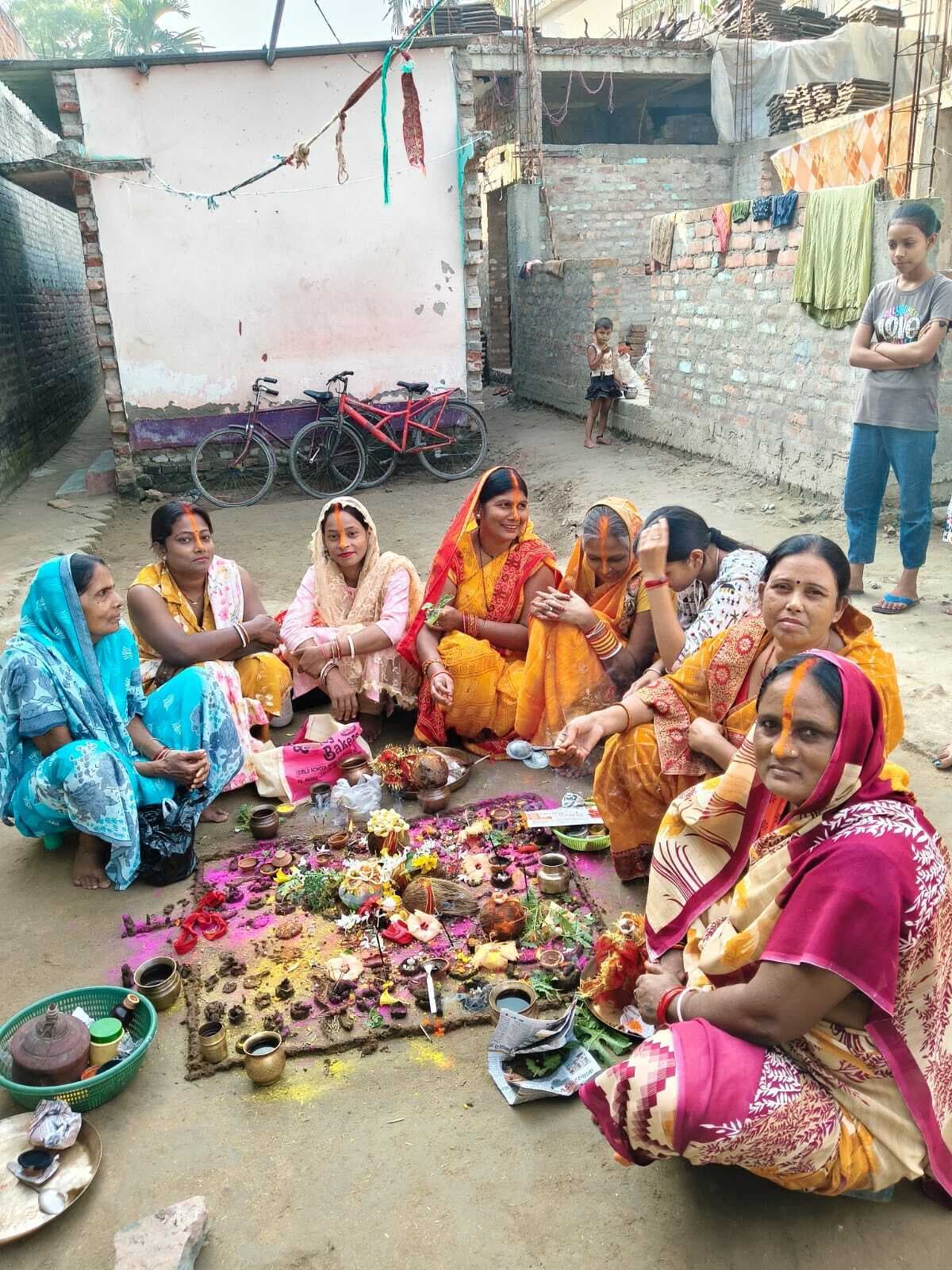 जिले में धाूधाम से मनाया गया भाई दूज का त्यौहार