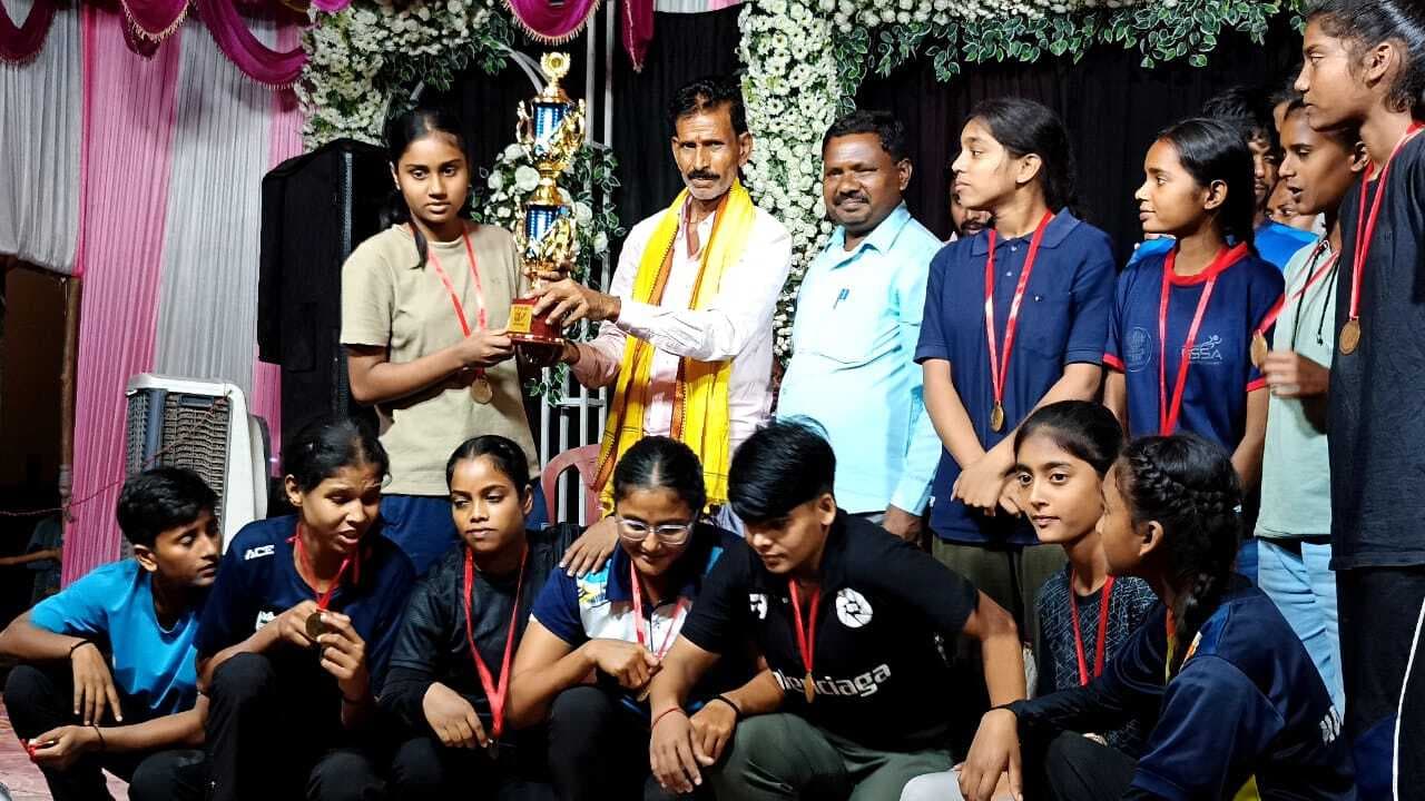 बालिका कबड्डी प्रतियोगिता में मोकामा ने कटिहार को 20-10 से हराया