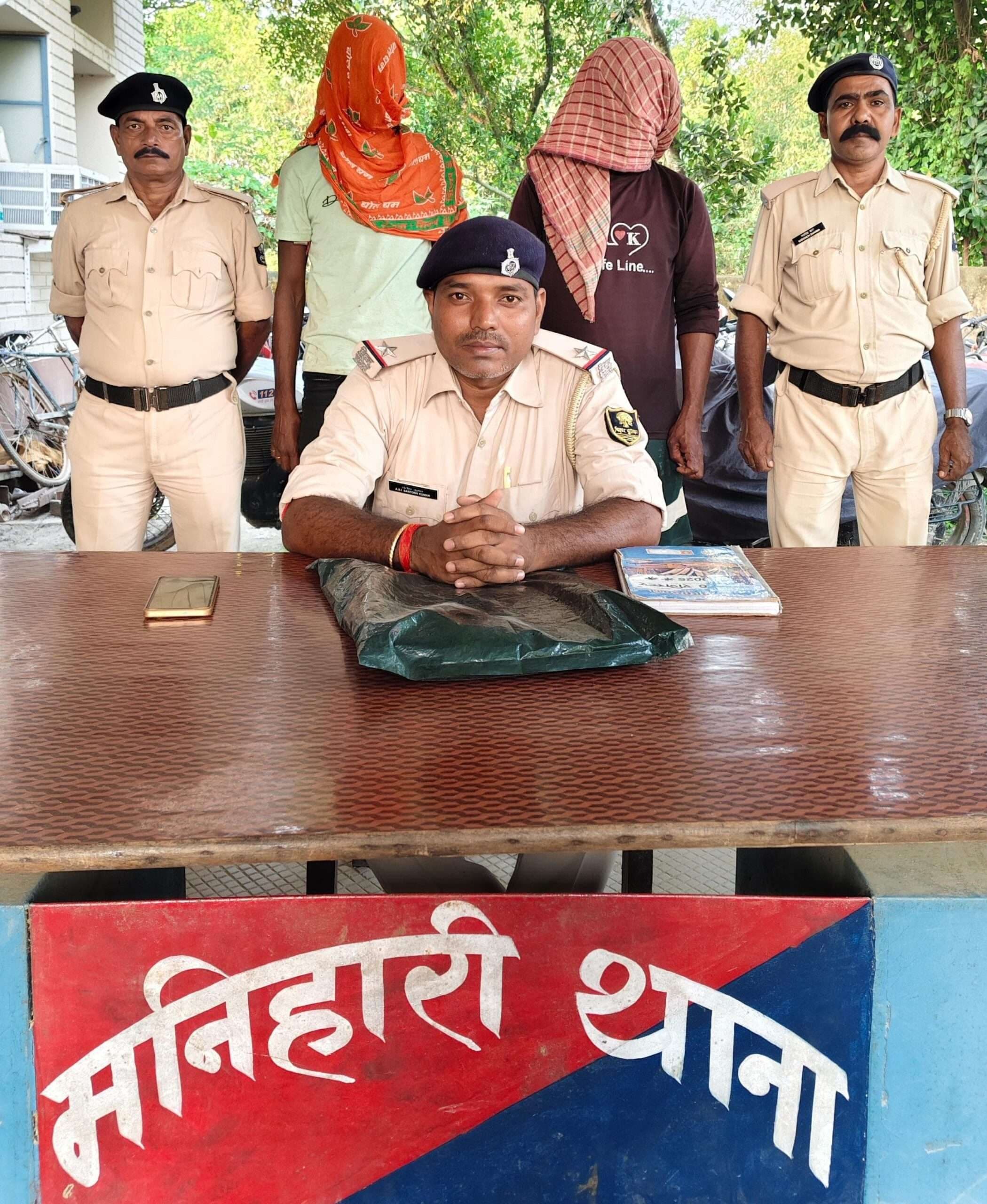 मनिहारी पुलिस ने शराब तस्कर को किया गिरफ्तार