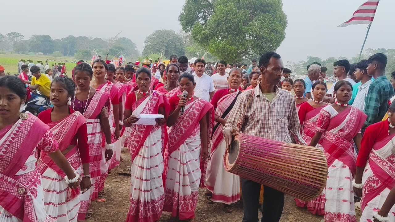 पड़हा जतरा पर फुटबॉल मैच का आयोजन