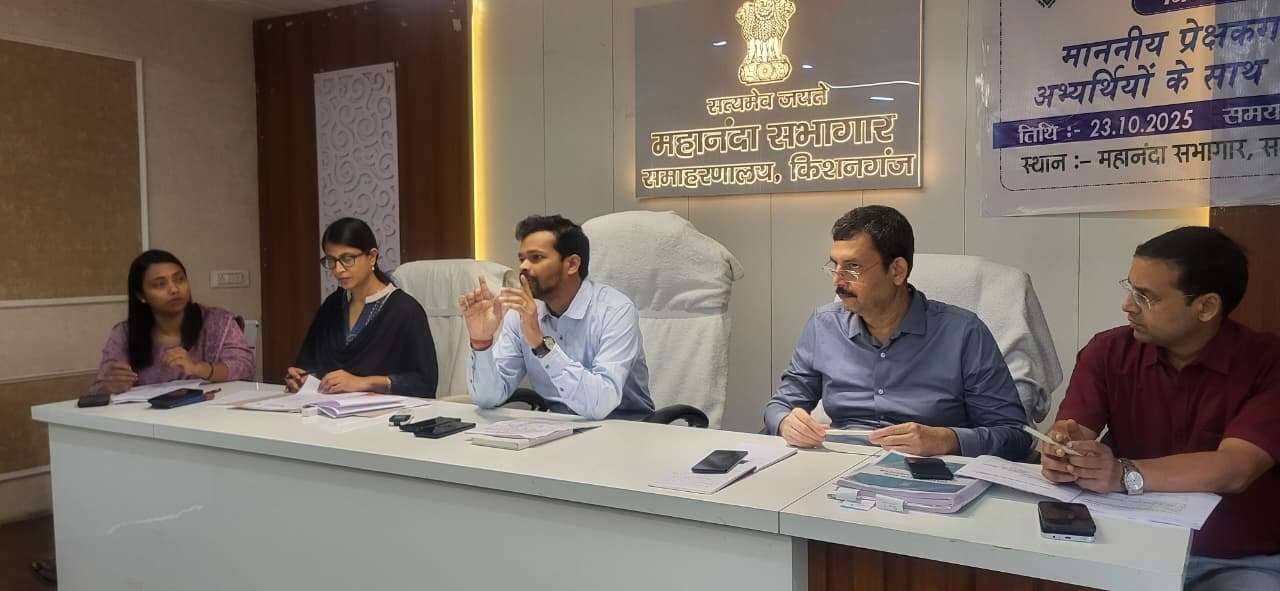 निष्पक्ष व शांतिपूर्ण मतदान कराना प्रशासन की प्राथमिकता: डीएम