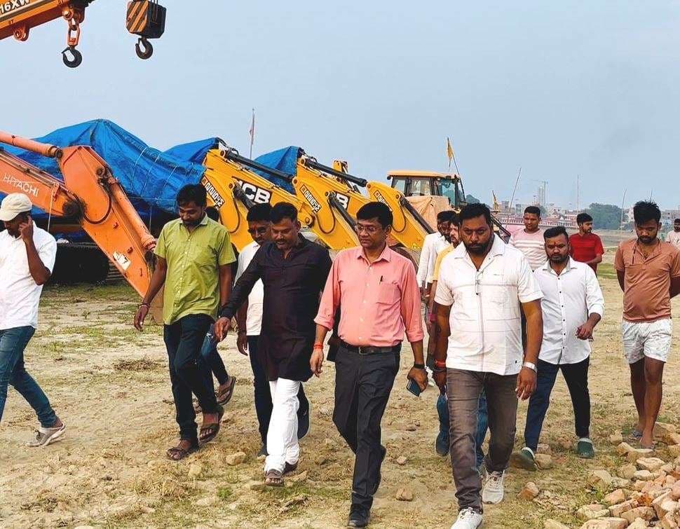 Bhagalpur news छठ घाट हर हाल में आज शाम तक हो जायेगा तैयार