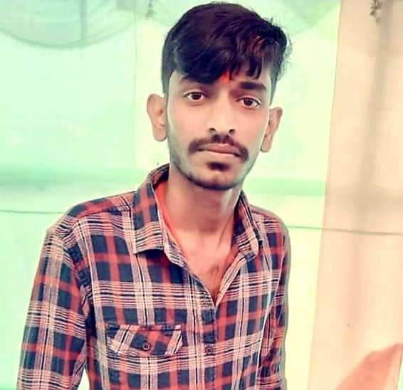 Dhanbad News: खड़े टैंकर के ऊपर गिरी चट्टान, ठेका मजदूर की मौत, चालक-खलासी घायल