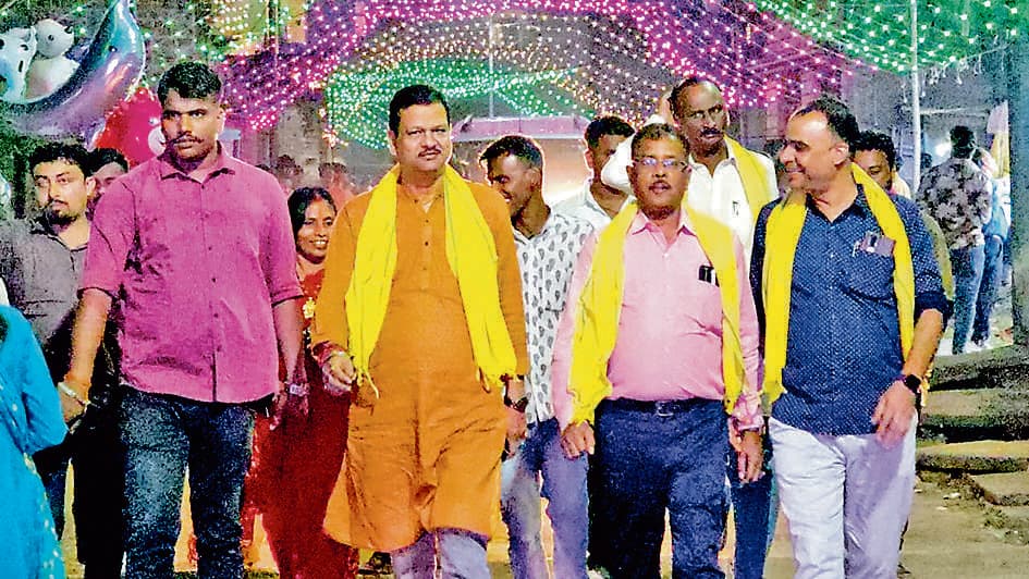 रानीगंज में छठ घाट पर उमड़ा उत्साह