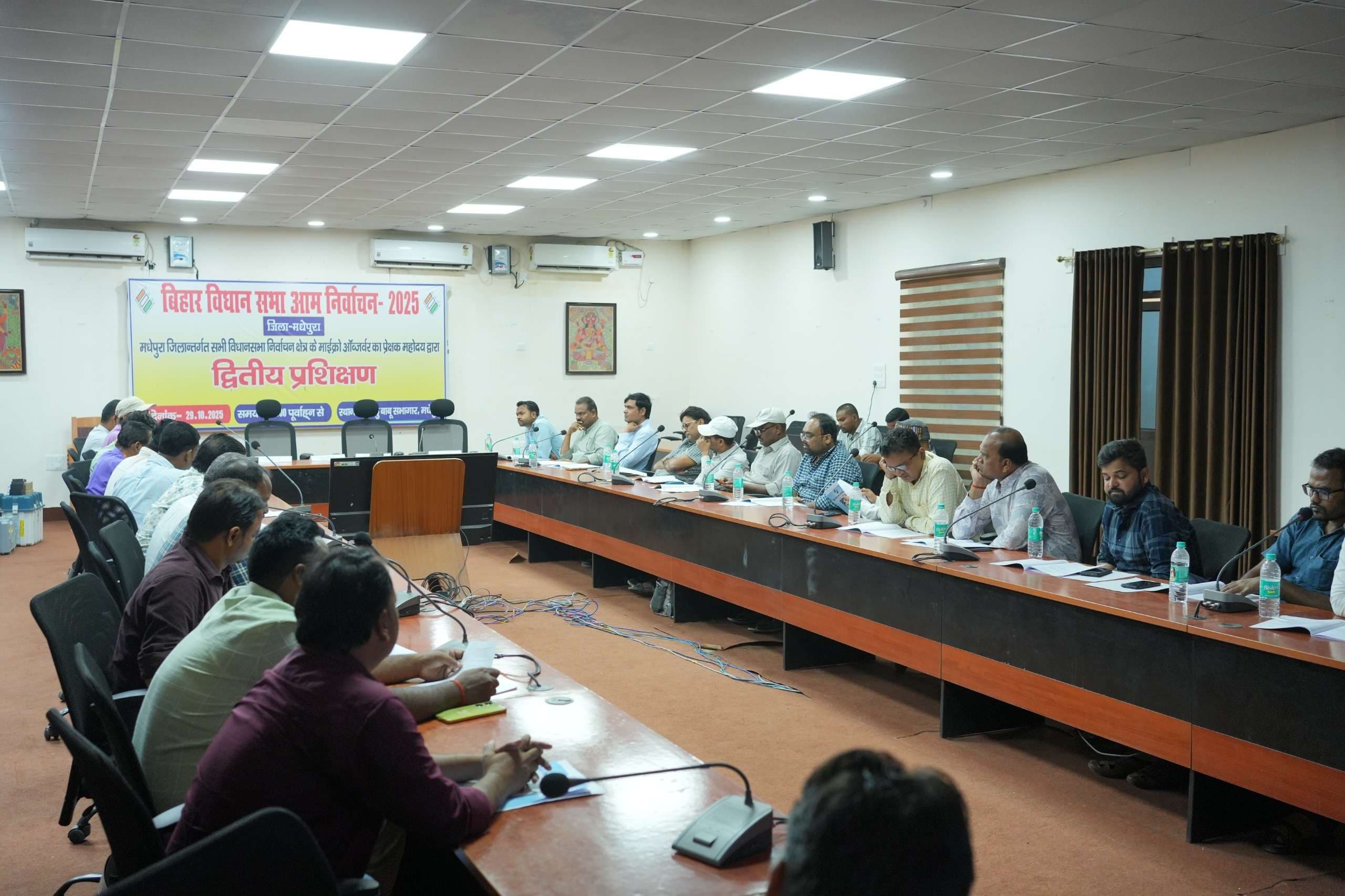 प्रेक्षकों ने माइक्रो ऑब्जर्वरों को चुनाव में उनकी भूमिका पर दिया विस्तृत मार्गदर्शन