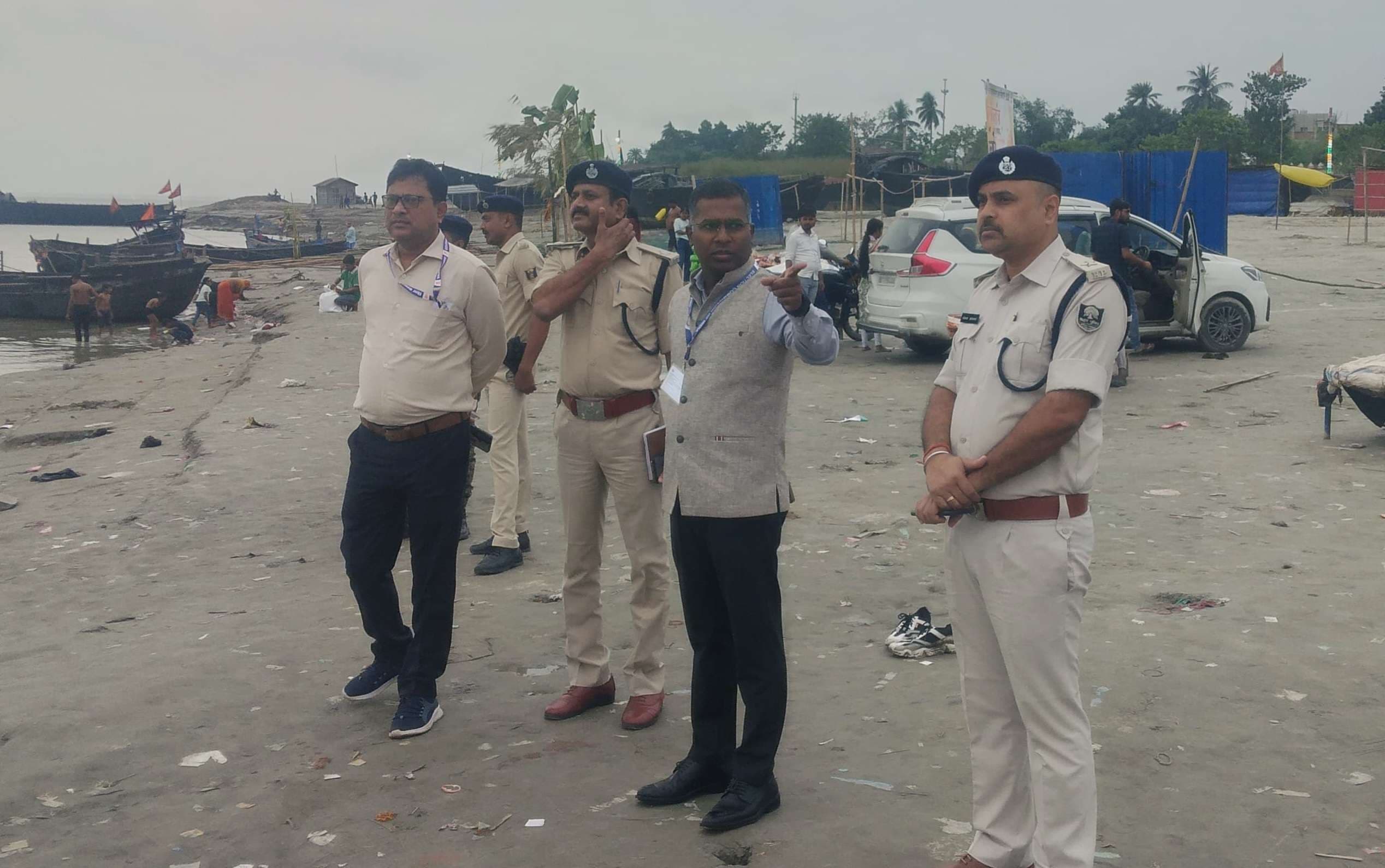 पुलिस प्रेक्षक ने मनिहारी चुनाव को ले घाट का किया निरीक्षण