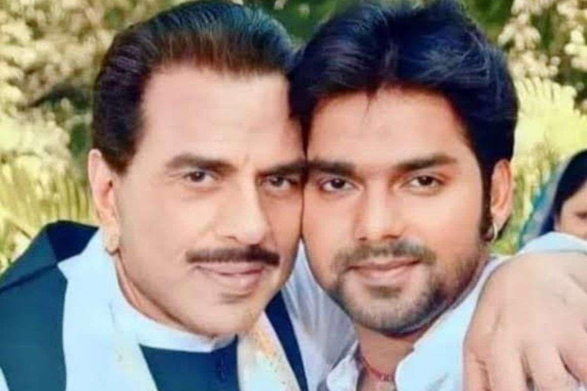 Dharmendra Death: इस खबर ने दिल को भीतर तक तोड़ दिया, धर्मेंद्र के निधन पर पवन सिंह ने लिखा भावुक करने वाला पोस्ट