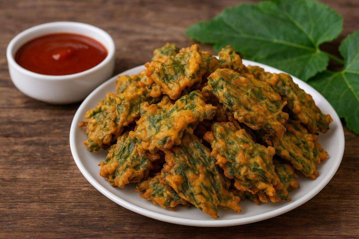 Pumpkin Leaf Pakora: कद्दू के फूल नहीं, इस बार ट्राई करें पत्तों के स्वादिष्ट पकौड़े, जानें बनाने की आसान रेसिपी