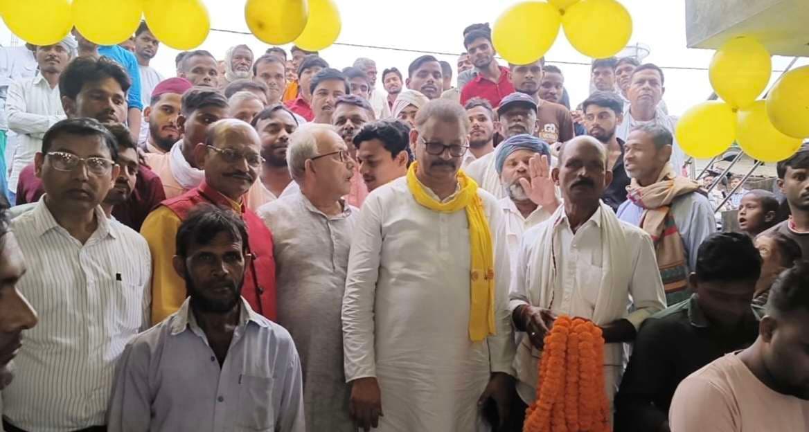 हसनगंज में जनसुराज के चुनावी कार्यालय का उद्घाटन