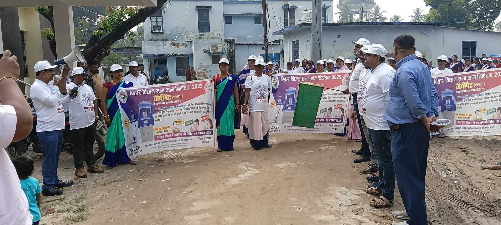 सदर अस्पताल से आशा ने निकाली जागरूकता रैली