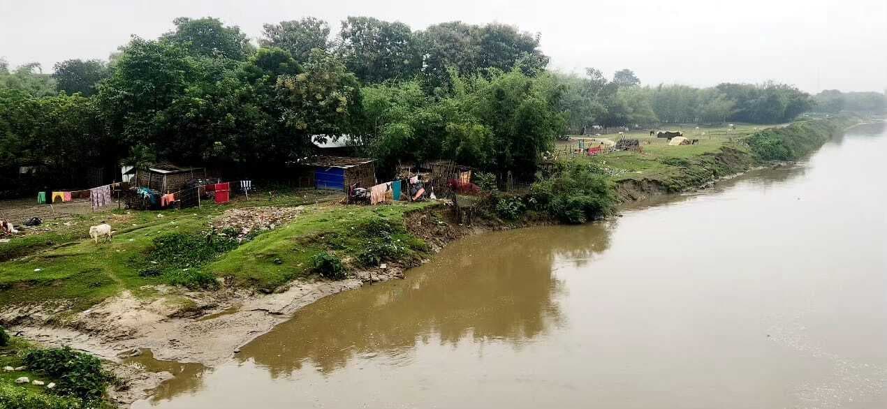 दक्षिण मीरभिट्ठा व सीमलबाड़ी गांव का हो रहा कटाव