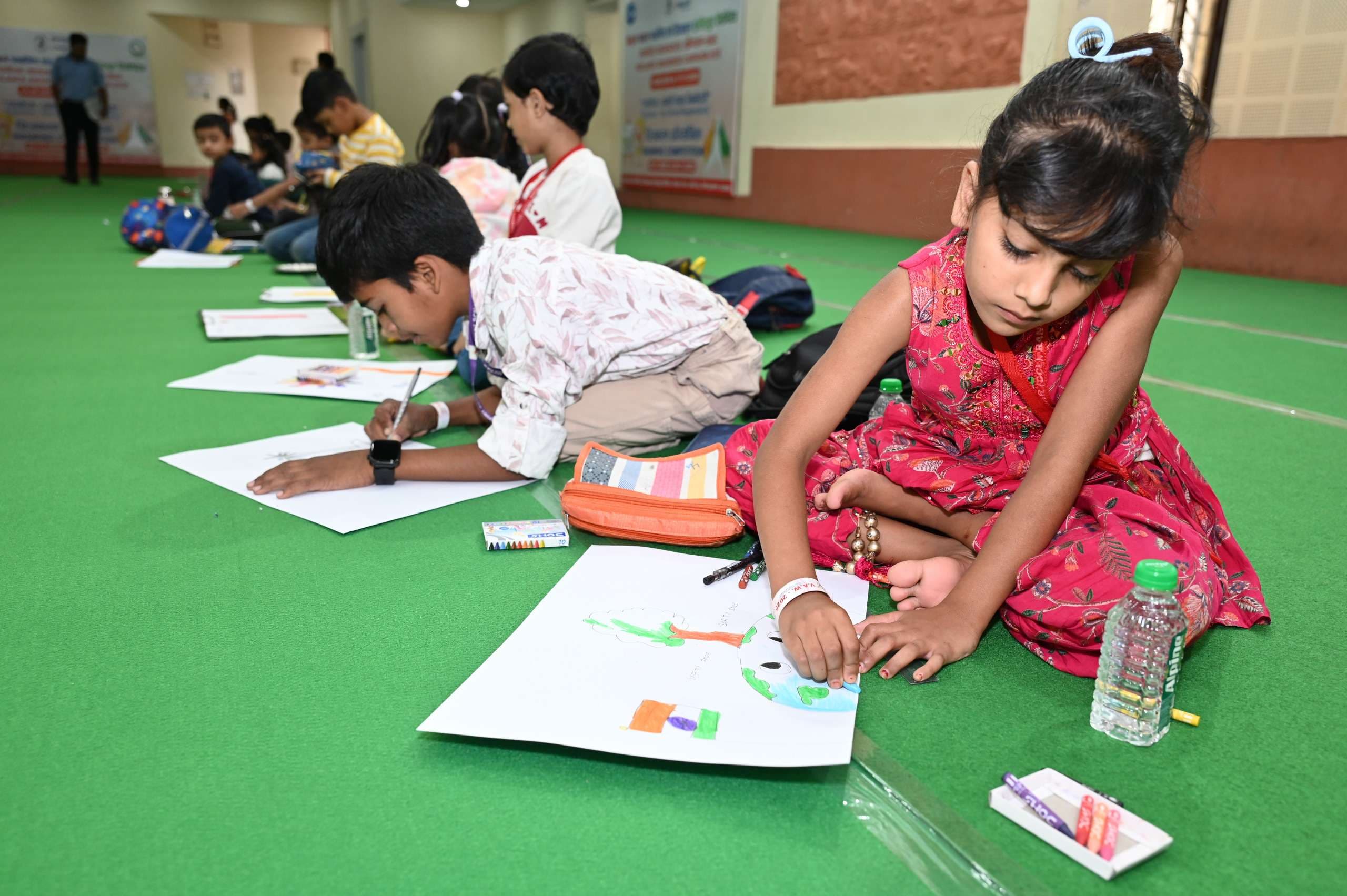 Ranchi news : सीएमपीडीआइ में पेंटिंग प्रतियोगिता