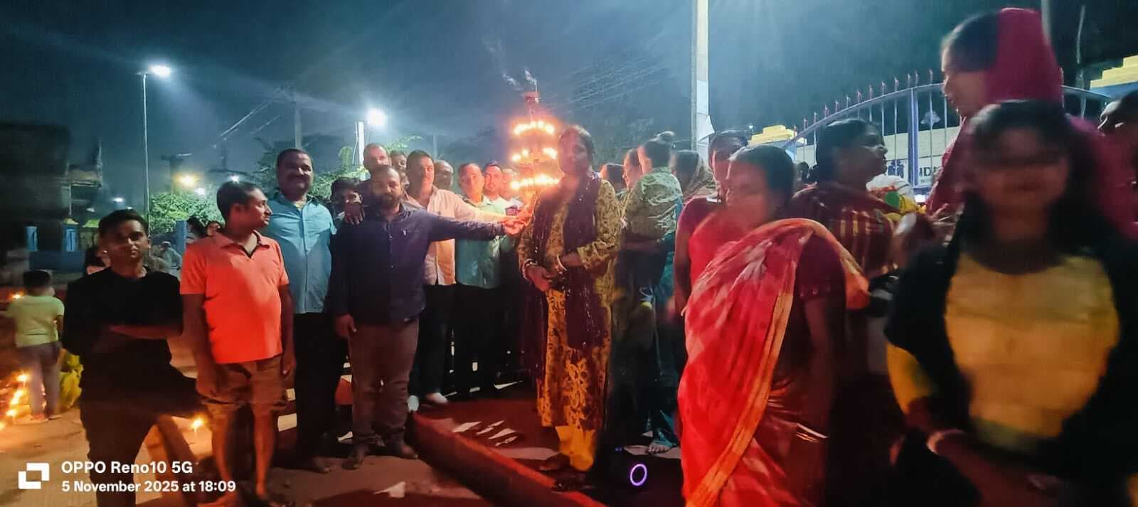 देव दीपावली, रौशनी से जगमगाया विजय बाबू पोखर