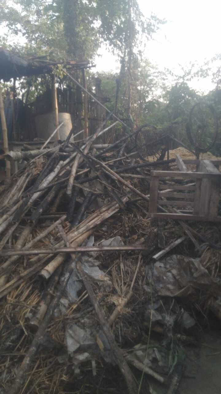 आग लगने से घर में रखा हजारों की संपत्ति जलकर राख, नहीं हुई जानमाल की क्षति