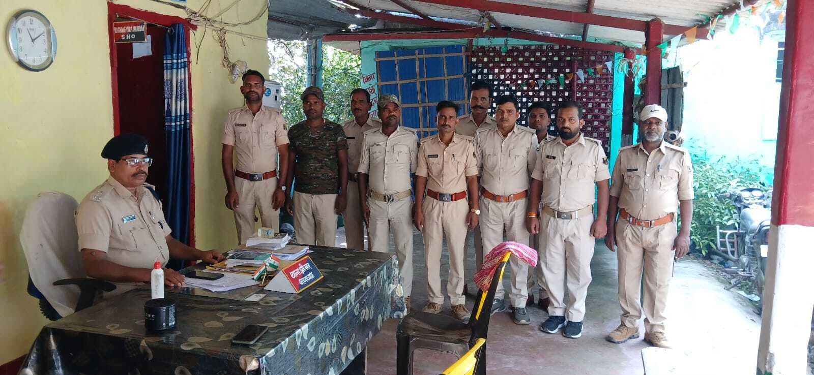 रात्रि गश्ती पर ज्यादा जोर देने का थानाध्यक्ष ने दिया निर्देश