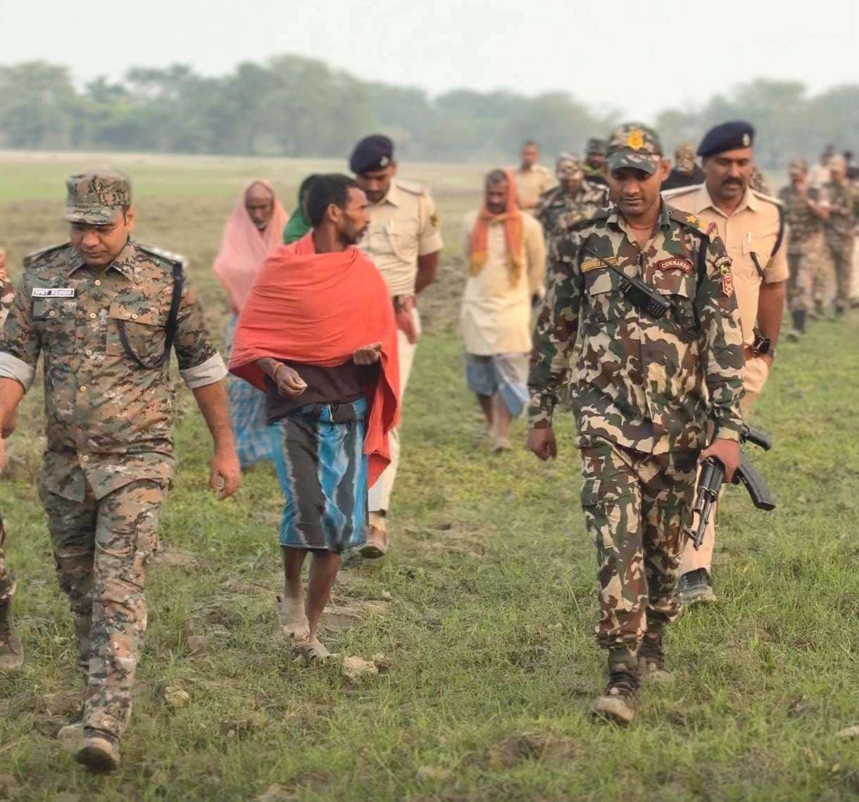 Bhagalpur news सड़क निर्माण की मांग को लेकर विरोध